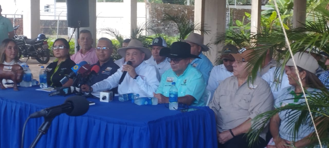 José Labrador durante la presentación del plan de reorganización de Fedenaga